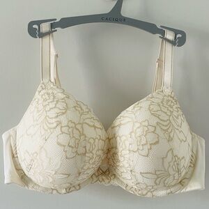 Cacique Bra | Boost Plunge Bra 38DD | cream & gold lace